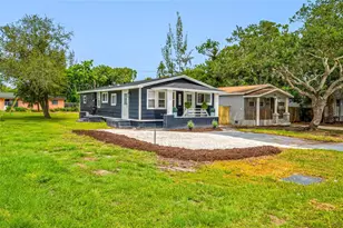 2547 Kingston St S, Saint Petersburg, FL 33711 - Photo 32