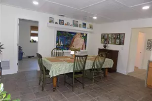 1874 Wateroak Dr W, Clearwater, FL 33764 - Photo 6