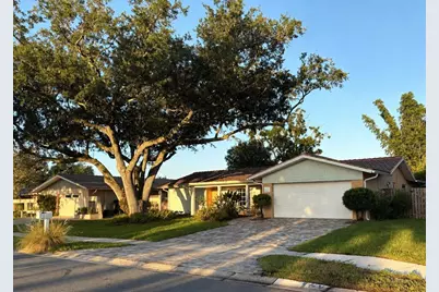 1874 Wateroak Drive W, Clearwater, FL 33764 - Photo 2
