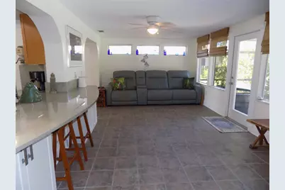 1874 Wateroak Drive W, Clearwater, FL 33764 - Photo 8