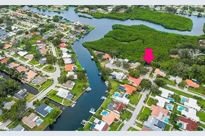 1874 Wateroak Drive W, Clearwater, FL 33764 - Photo 20