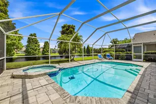 10331 Lightner Bridge Dr, Tampa, FL 33626 - Photo 2