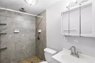 2313 E 111th Ave, Tampa, FL 33612 - Photo 28