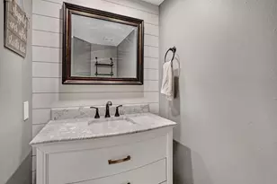 2511 Dolly Bay Dr, Palm Harbor, FL 34684 - Photo 12