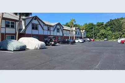 650 Pinellas Point Drive S #110, Saint Petersburg, FL 33705 - Photo 2