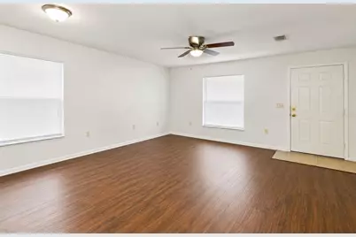 702 E Madison Street, Plant City, FL 33563 - Photo 2