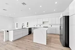 461 Palm Island NE, Clearwater Beach, FL 33767 - Photo 20