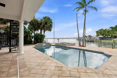 461 Palm Island NE, Clearwater Beach, FL 33767 - Photo 42