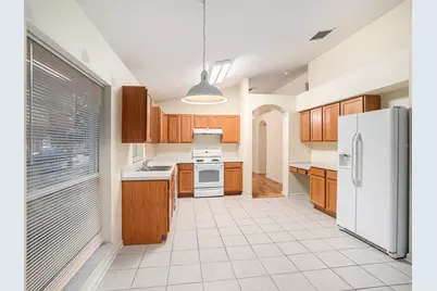 11440 Misty Isle Lane, Riverview, FL 33579 - Photo 8