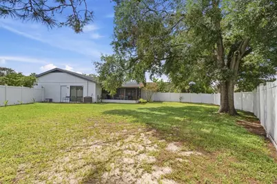 10816 Fairfield Village Drive, Tampa, FL 33624 - Photo 24