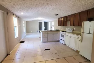 13016 Barney Dr, Hudson, FL 34669 - Photo 4