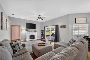 1617 Avondale Ridge Dr, Plant City, FL 33567 - Photo 14
