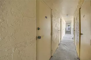 103 1st St E, Saint Petersburg, FL 33715 - Photo 36
