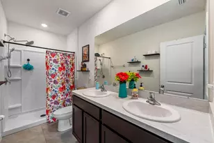 9248 Rock Harbour Wy, Tampa, FL 33637 - Photo 14