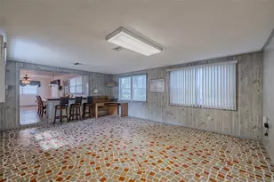 1205 W Camellia Dr, Brandon, FL 33510 - Photo 12