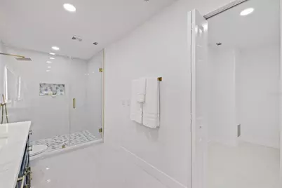 6403 Elliot Drive, Tampa, FL 33615 - Photo 14