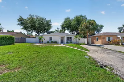 3906 W Bay Vista Avenue, Tampa, FL 33611 - Photo 2