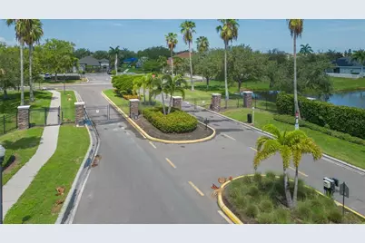 1615 Bonita Bluff Court, Ruskin, FL 33570 - Photo 38