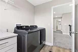 10007 Dolphin Gull Cir, Thonotosassa, FL 33592 - Photo 14