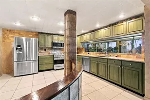 5700 Mariner St, Tampa, FL 33609 - Photo 4