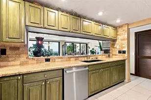 5700 Mariner St, Tampa, FL 33609 - Photo 8