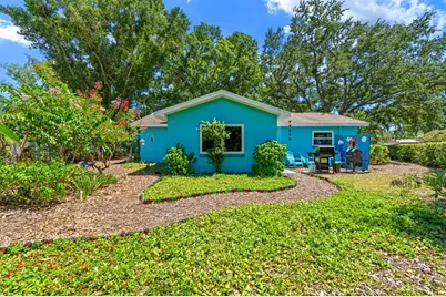 2159 Barcelona Way, Saint Petersburg, FL 33712 - Photo 18