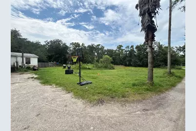 7206 Whalens Hideaway Street, Plant City, FL 33565 - Photo 2