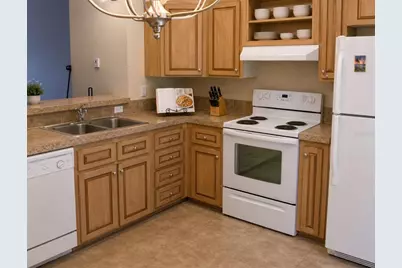 791 35th Avenue S, Saint Petersburg, FL 33705 - Photo 2
