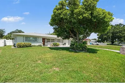 8948 108th Street N, Seminole, FL 33772 - Photo 6