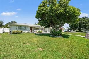 8948 108th St N, Seminole, FL 33772 - Photo 6