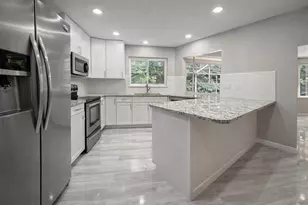 2 Sunset Bay Dr, Belleair, FL 33756 - Photo 4