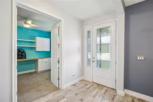 1605 Anastacia Ln, Sun City Center, FL 33573 - Photo 8