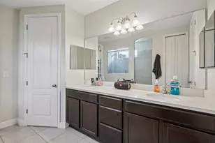 1605 Anastacia Ln, Sun City Center, FL 33573 - Photo 36