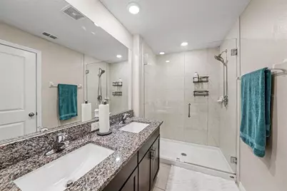 4524 Tuscan Loon Drive, Tampa, FL 33619 - Photo 14