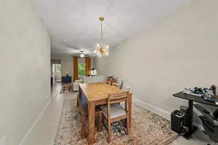 4524 Tuscan Loon Dr, Tampa, FL 33619 - Photo 4