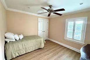 4974 Coquina Key Dr SE, Saint Petersburg, FL 33705 - Photo 14