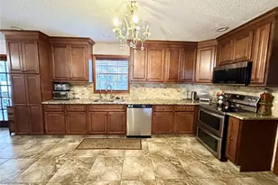 8834 Whispering Oaks Trail, New Port Richey, FL 34654 - Photo 8