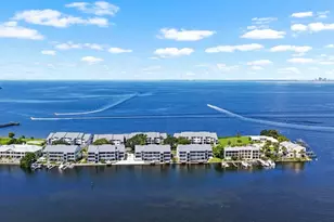 819 Bahia Del Sol Dr, Ruskin, FL 33570 - Photo 38