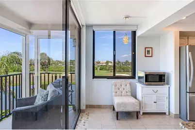 6104 Palma Del Mar Boulevard S #404, Saint Petersburg, FL 33715 - Photo 12