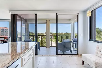 6104 Palma Del Mar Boulevard S #404, Saint Petersburg, FL 33715 - Photo 16