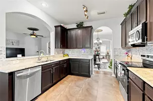 29719 Cedar Waxwing Dr, Wesley Chapel, FL 33545 - Photo 6