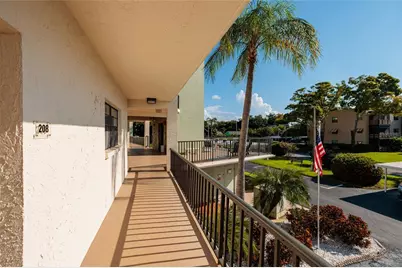 5980 Terrace Park Drive N #208, Saint Petersburg, FL 33709 - Photo 4