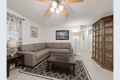 6512 W Chelsea Street, Tampa, FL 33634 - Photo 4