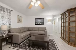 6512 W Chelsea St, Tampa, FL 33634 - Photo 4
