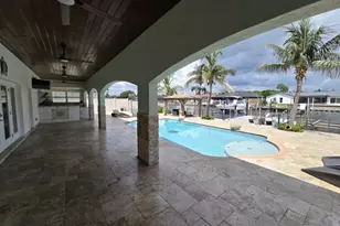 3927 E Eden Roc Cir, Tampa, FL 33634 - Photo 24