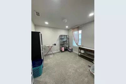 30543 Thunderbird Dr, Wesley Chapel, FL 33545 - Photo 16