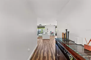 2874 Davis Blvd, Sarasota, FL 34237 - Photo 4