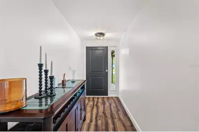 2874 Davis Boulevard, Sarasota, FL 34237 - Photo 16