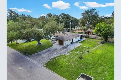 2874 Davis Boulevard, Sarasota, FL 34237 - Photo 22