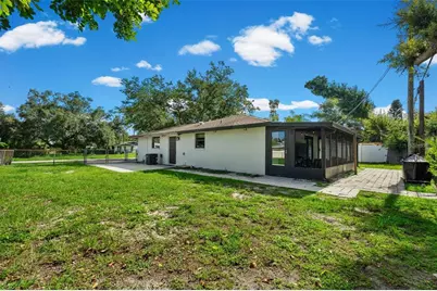 2874 Davis Boulevard, Sarasota, FL 34237 - Photo 18